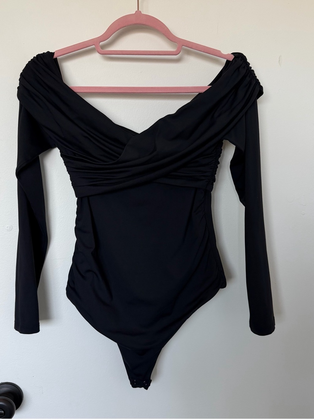 Aritzia Contour Off-The-Shoulder Long Sleeve Bodysuit Size Large
